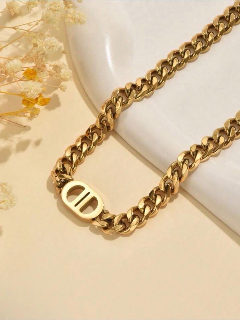 Gold Chain Necklace - Picture 2 of 2
